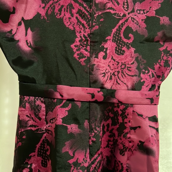 Tahari petite midi sleeveless dress - Picture 8 of 10